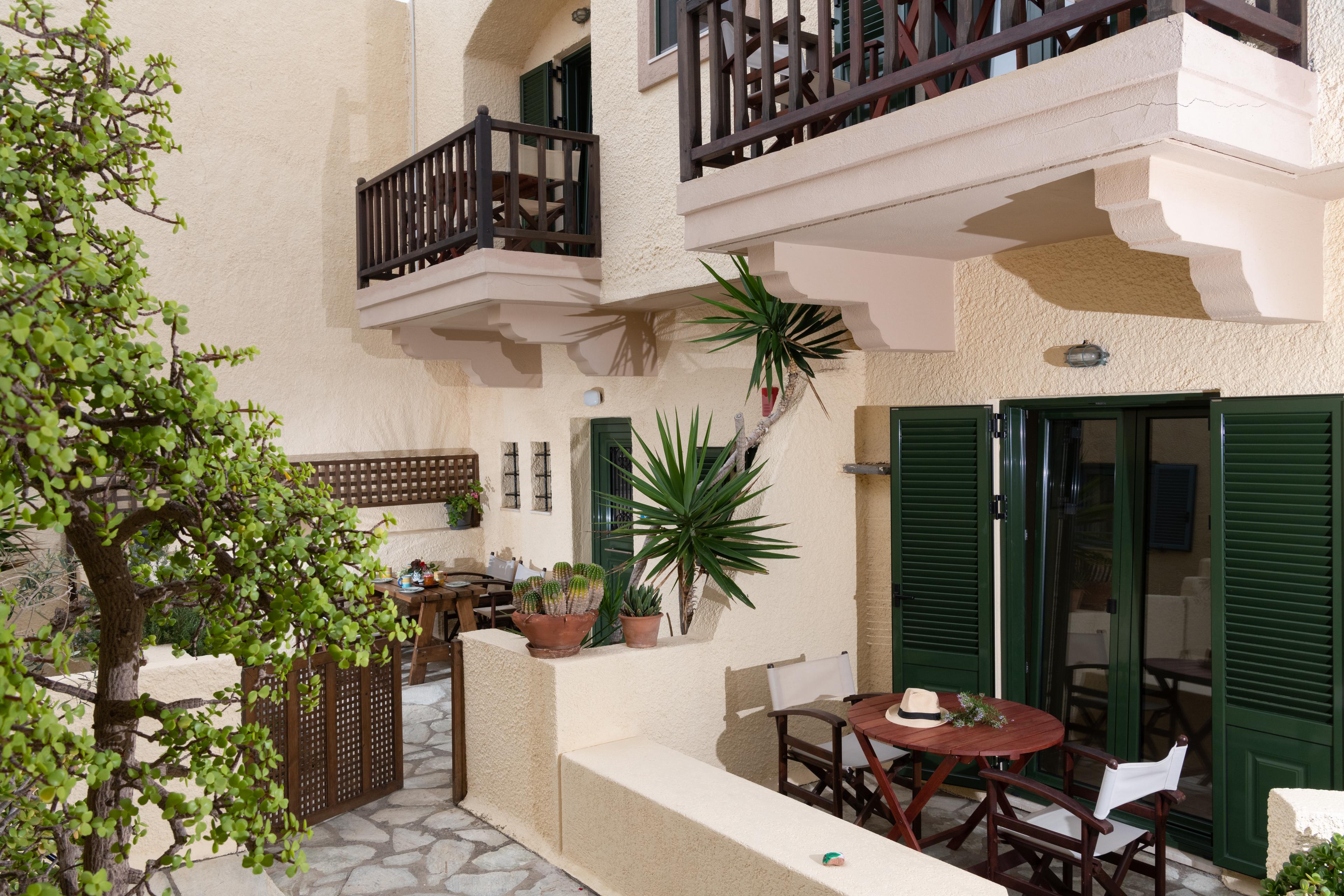 Porto Aparthotel 4*